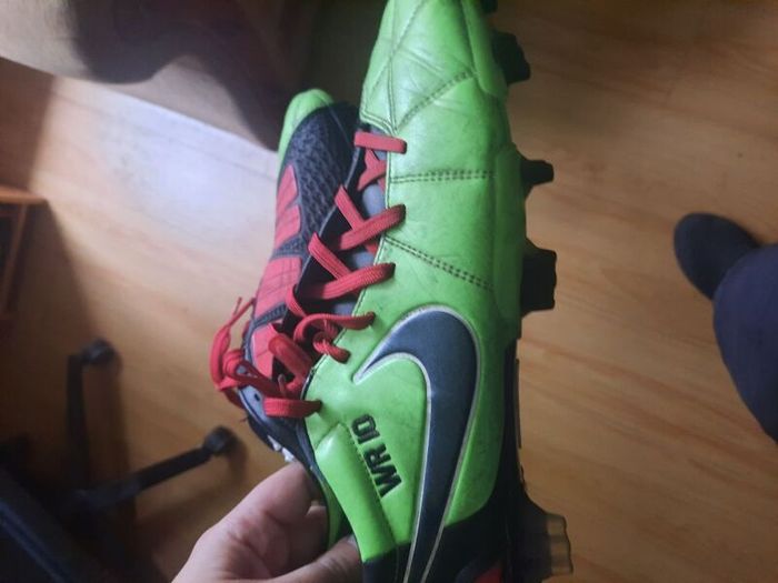 Wayne Rooney replica T90 Lasers