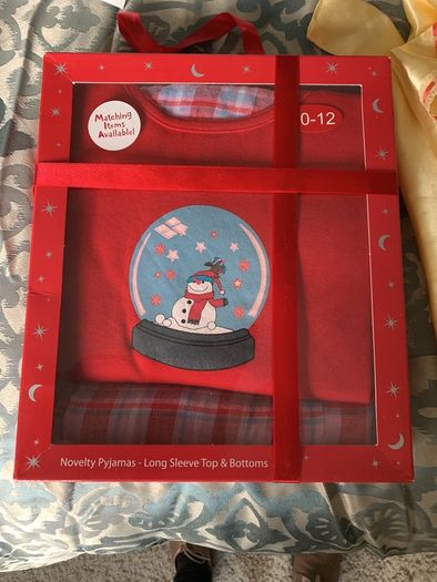 For sale 4 sets of pjs