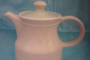 Tea pot