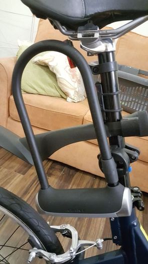 Giant Halfway Folding Bike and accesories