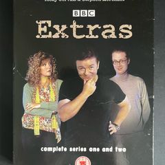 Extras Complete Series One and Two Box Set 4-disc [DVD]. Staring Ricky Gervais (Actor, Writer), Ashley Jensen (Actor).