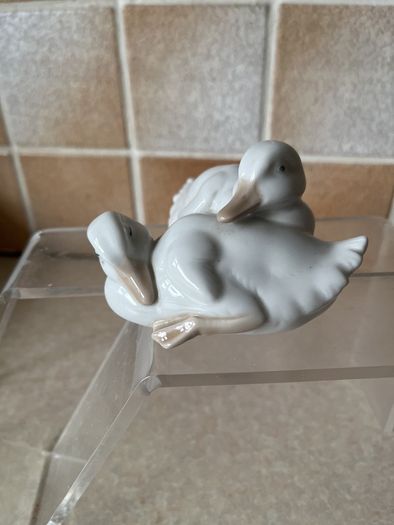 Donegal China Dog & Neo Porcelain Ducklings