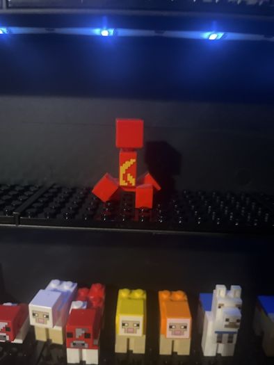 lego Minecraft creeper red