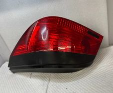2006 Bmw 530i Passenger Right Side Tail Light 158 238-03 Oem (n-71)