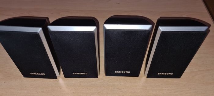Samsung surround speakers