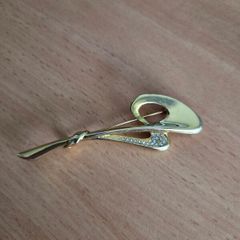 Vintage French Gold Tone Brooch