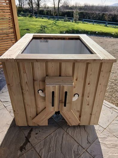 icebath with filtration system built in