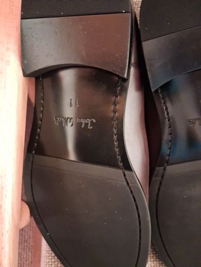 Men's Shoes (John White) Size 11