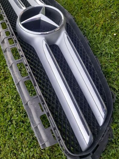 Genuine Mercedes E Class W213 AMG Line Grill