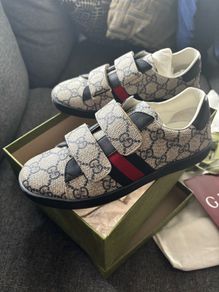 Gucci trainers size 2