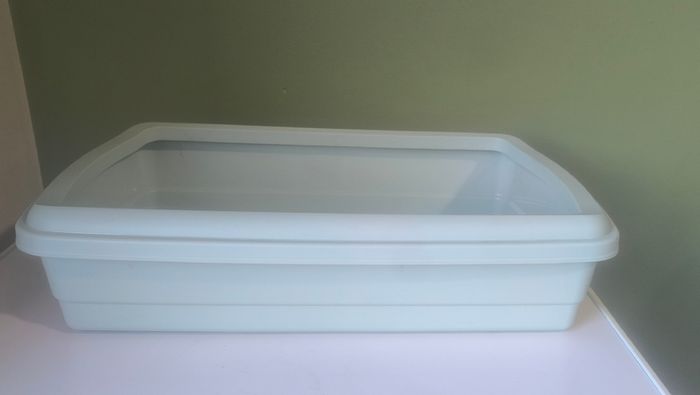 Litter trays