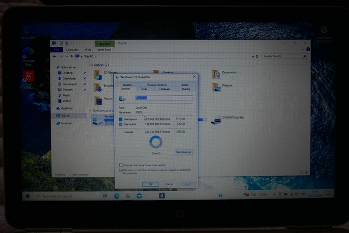 Hp Pavilion laptop i5-6200 - 8GB RAM GB 256 NVME SSD. Windows 10