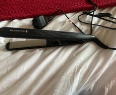 Remington Hair Straightners