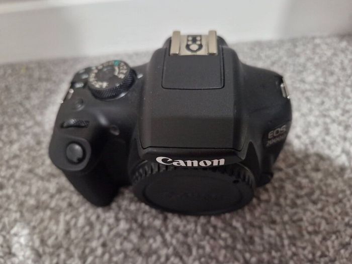 Canon Eos 2000d