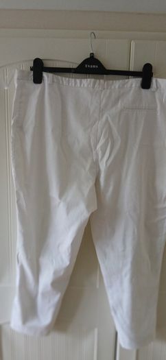 White Cropped  Trousers