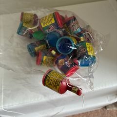 party poppers