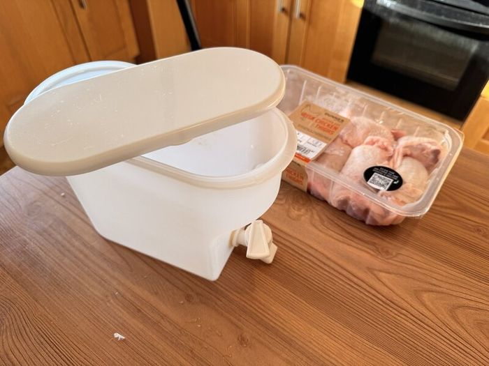 White Plastic Fridge Drink Dispenser with Tap