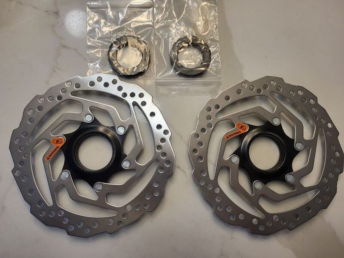 Shimano 160mm Brake Discs Pair Center Lock New