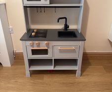Silltrut Toy Kitchen