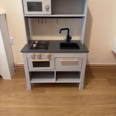 Silltrut Toy Kitchen
