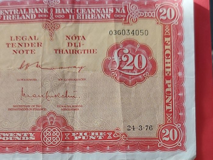 Irish 1976 Lavery Twenty pound banknote in Fine condition