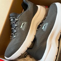 trainers Slazenger size 4.