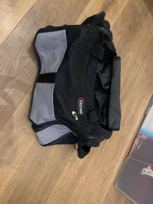 eastpak travel bag