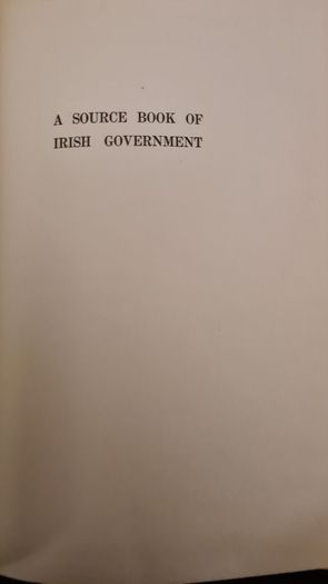A Source Book Of Irish Government. By Basil Chubb. Published By Institute Of Public Administration. 1964. Hardback In Good Condition. 32.