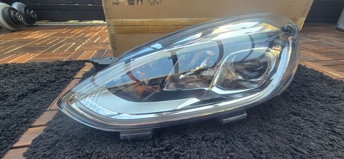 ford fiesta headlight passenger  side.