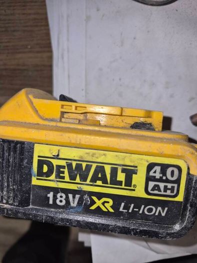 dewalt battery For repair