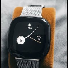 Fitbit versa 4