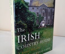 The Irish Country House: A Social History by Peter Somerville-Large (PT129)