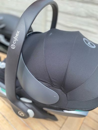 Cybex cloud z2 car seat and base
