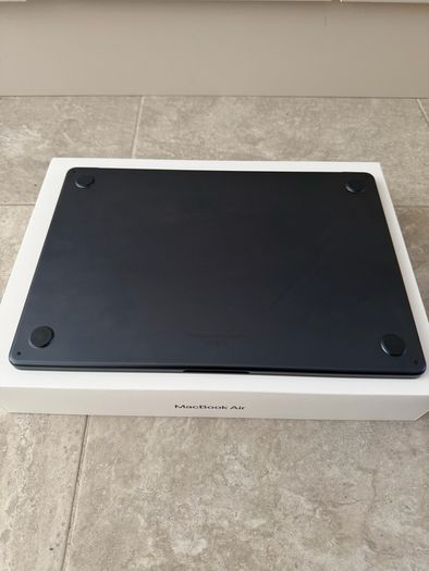 Apple Macbook Air