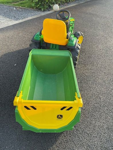 John Deere electric tractor