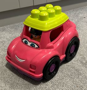 Mega blocks car