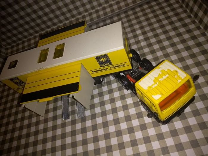 Model Truck