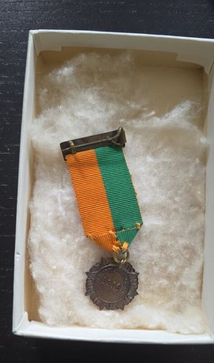 Pair of miniature medals ( 1916 Easter Rising and War of Independence With Comrac bar ) for sale