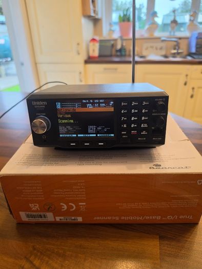 Uniden SDS200E Desktop/Mobile Scanner Receiver