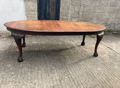Antique Table - Extending - 2 Leaves