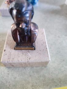 Abraham Lincoln Vintage Copper Bronze Bust Statue on marble plinth.