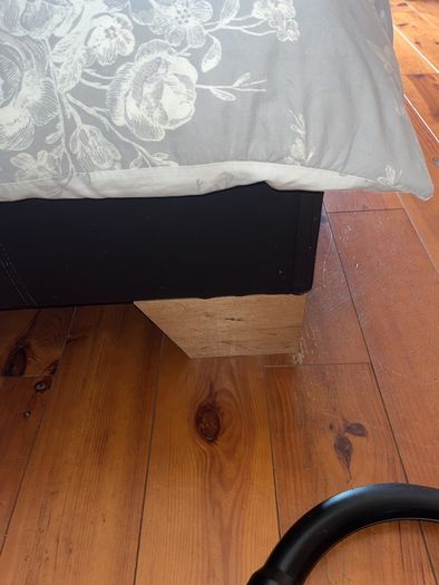 Super king 6ft leather bed