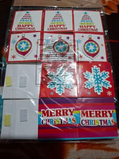 22 gift tags