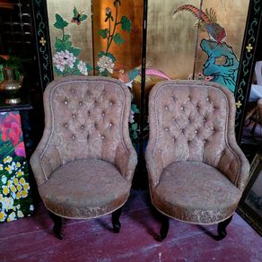 Antique pair of armchairs