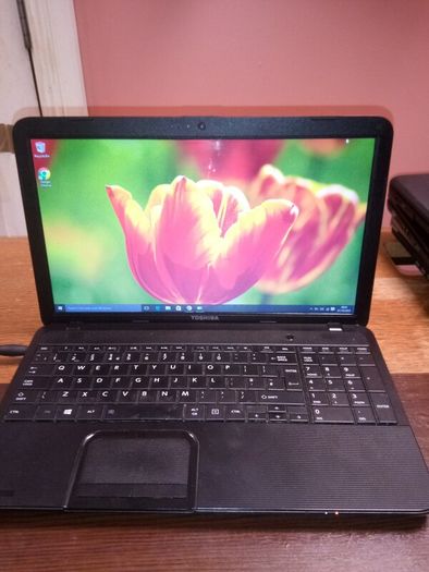 laptop 8 job lot for parts or fix