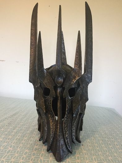 Lord of the Rings Helm of Sauron