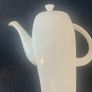 Porcelain rea/coffee pot Image 4