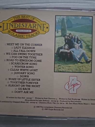 Lindisfarne - The Best Of. 16 Classic Tracks.