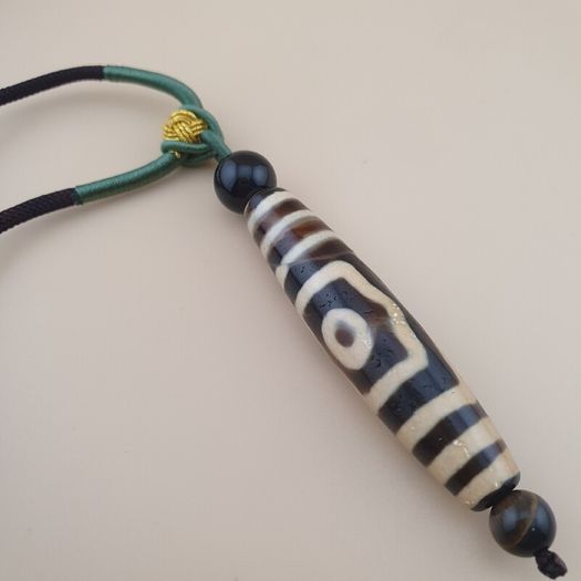 Vintage 3 Eyes Himalayan Tibetan Agate Dzi Bead Amulet