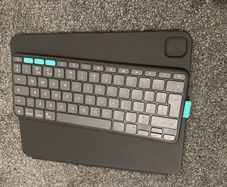 LOGITECH iPad Pro & Air 13" Keyboard Flip Folio Case